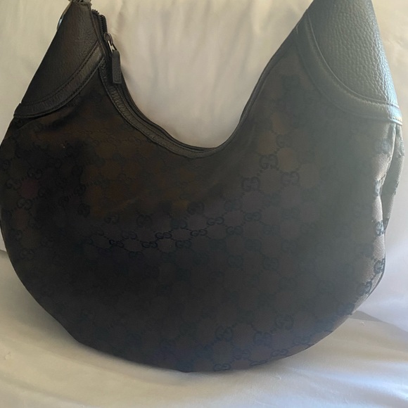 Gucci Brown GG Canvas Hobo purse, size: medium. Pre-loved - Picture 4 of 13